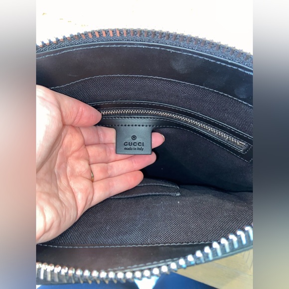 Authentic Gucci GG Black messenger bag - Picture 7 of 9